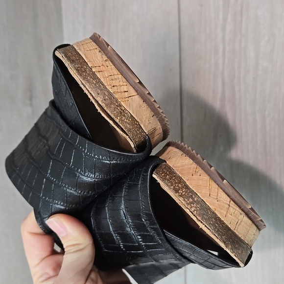 Sofft Women Ciera Leather Crisscross Cork Wedge Sandals shoes sz 8.5M - Picture 4 of 12